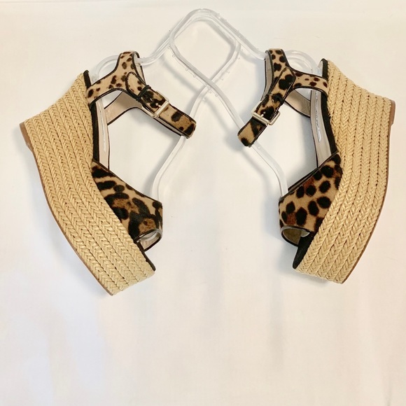 Brian Atwood   Sandals NEW. - Picture 13 of 16